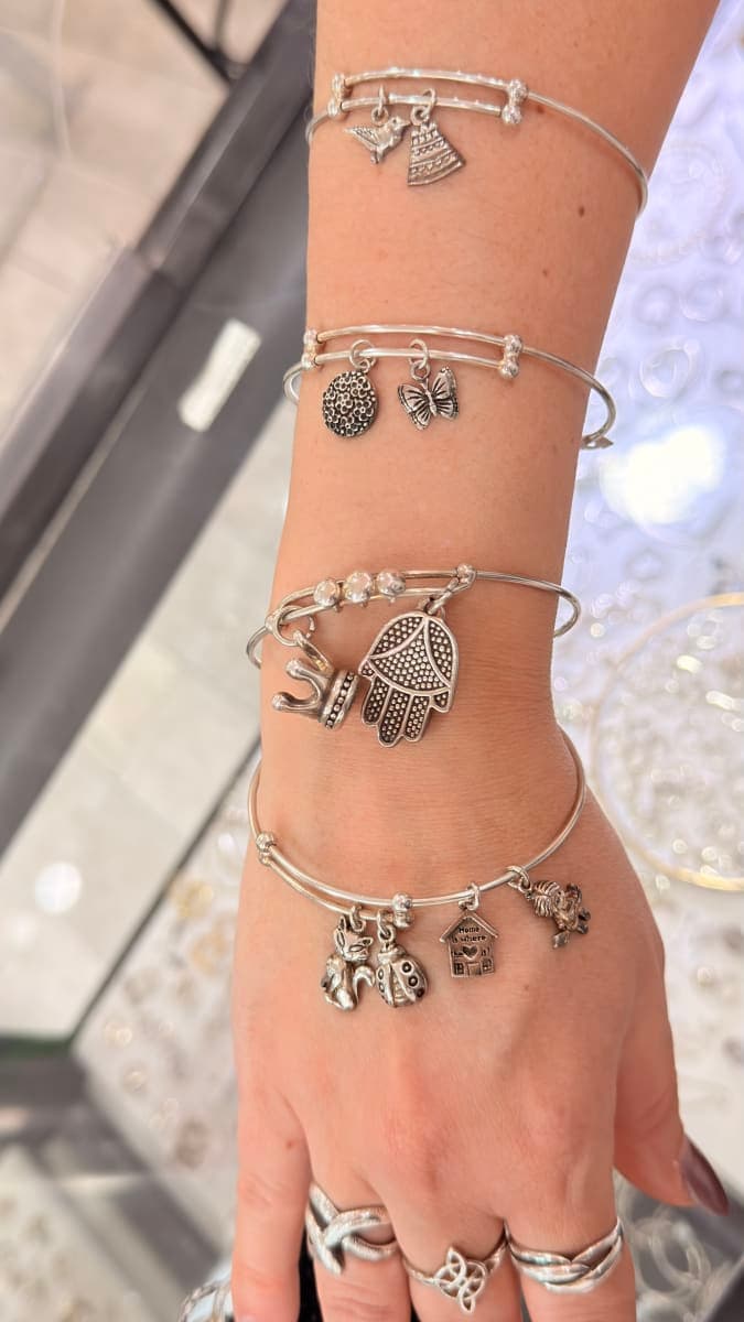 Esclavas con dije en Plata 925